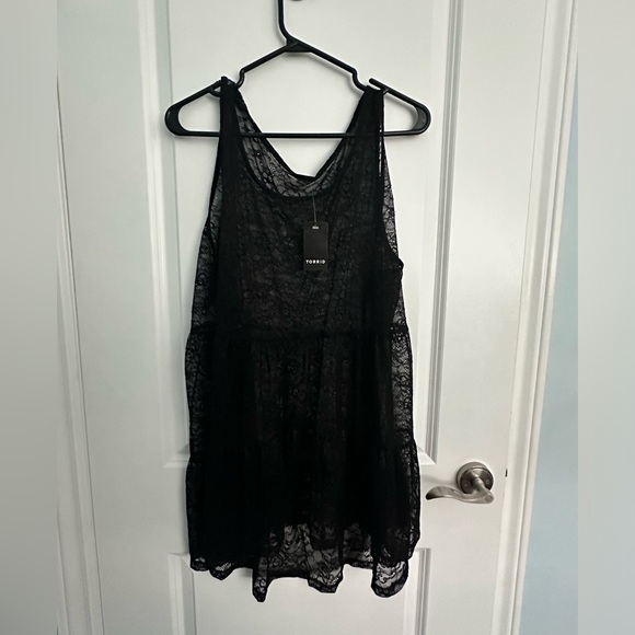 Babydoll Lace Tiered Tunic Tank - Picture 2 of 2